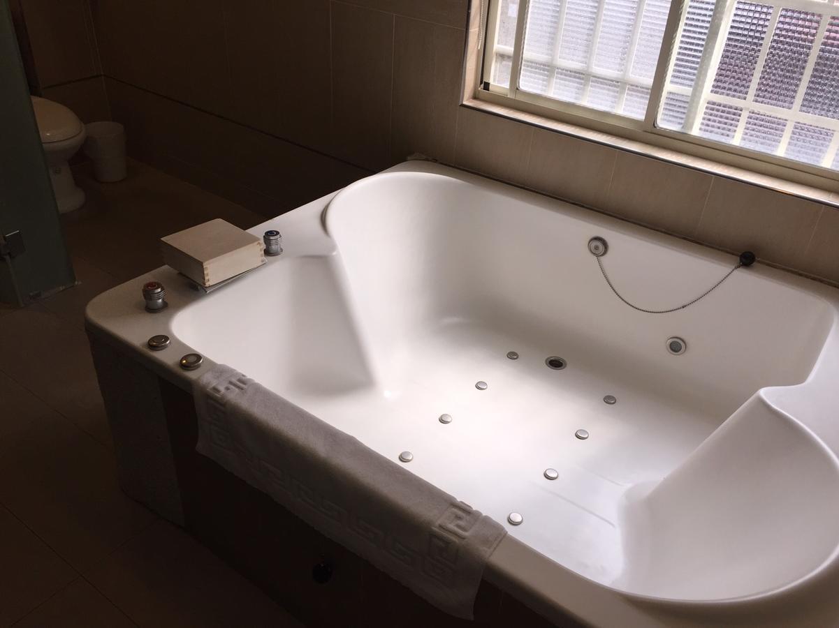 Hefong Deyang Hotspring Hotel Yilan ภายนอก รูปภาพ