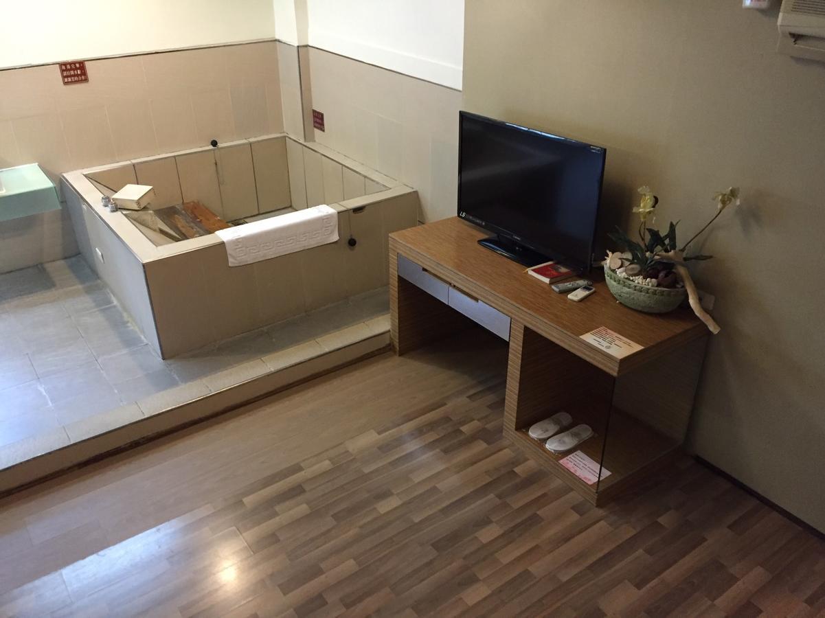 Hefong Deyang Hotspring Hotel Yilan ภายนอก รูปภาพ
